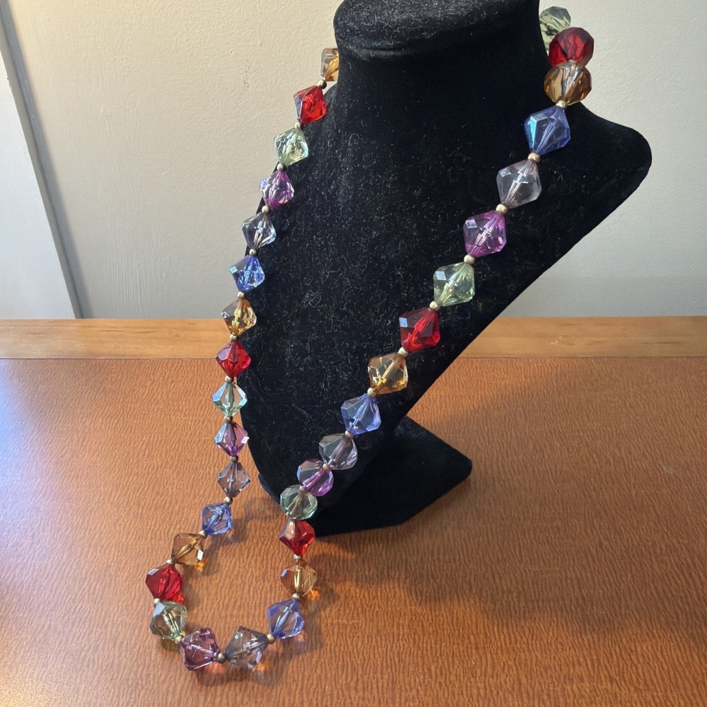 Vintage Chunky Crystal Necklace-28 Inches So Pretty